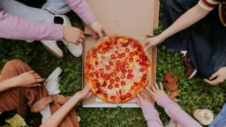 Mastering Takeout Pizza: 10 Pitfalls to Skip for a Perfect Slice