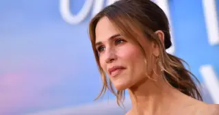 Garner Says Paparazzi Endangered Her Kids, Sparking California Paparazzi Reform