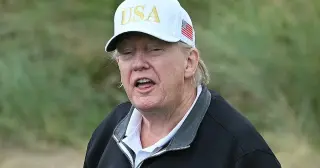 Trump's Bruised Arms Draw Fresh Health Questions on Golf Day