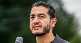 El-Sayed urges decisive Democratic wins to preempt election denial, faces Jewish voter divide