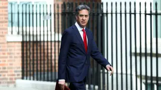 Israel and Huckabee pressure Miliband over Gaza medicine claims