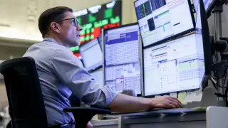 European equities drift lower as UK politics and Iran tensions cloud markets