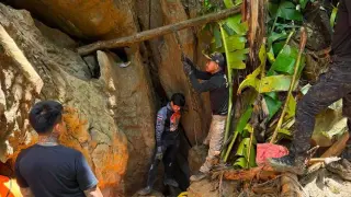 Laos cave rescue presses on to reach seven trapped villagers