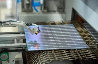 US imposes global 15% polysilicon tariffs and price floors to shore up domestic solar supply