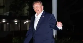 Trump Abandons Anti-Mail Voting Stance to Boost GOP Midterm Turnout