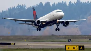 Delta Flight Returns to MSP After Pilot Medical Emergency