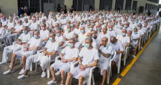 El Salvador kicks off record mass trial for 486 MS-13 suspects