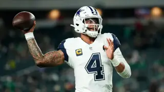 Prescott’s 3-TD Bounce-Back Lifts Cowboys to 3-4 as Eagles Hit Five-Game Skid