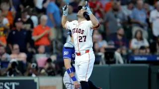 Astros Seek Sunday Night Upset at Padres on Underdog Moneyline