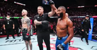 Parnasse Arrives in UFC Paris with KO of Hooker, Calls Out Holloway