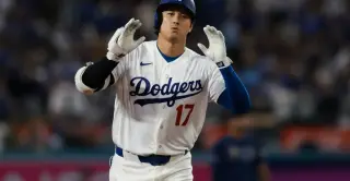 Dodgers notes: Ohtani’s knee update, Ward’s big-league adjustment, and more