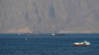 Hormuz oil flows falter as renewed US-Iran fighting rattles markets