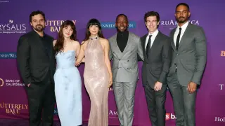 New Girl Cast Reunites for Charity, Clarifying Greenfield’s Viral Reunion Claim