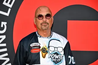 Howie Mandel’s Viral Video Shows Him Standing Near a Burning Car