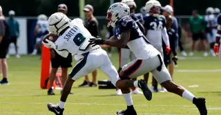 Eagles, Patriots Kick Off Open Joint Practice in Foxborough
