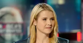 Elizabeth Smart Takes the Stage as a Bodybuilder, Celebrating Resilience