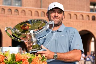 Scheffler clinches FedEx Cup, eclipses Woods in all‑time PGA Tour earnings