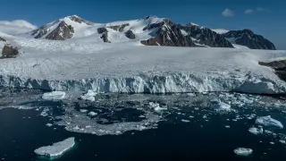 Deep Ocean Heat Triggers Antarctica's Sudden Sea-Ice Decline
