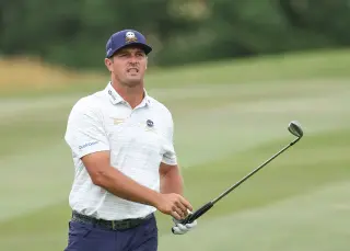 LIV Golf Faces Uncertainty as DeChambeau, O’Neil Meet Players Over Fresh Funding