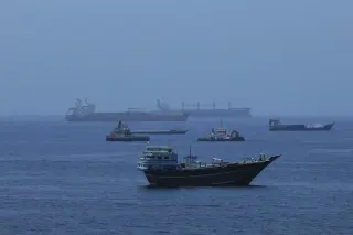 Oil Gains on Near-Deal for Hormuz Route Between Iran and Oman