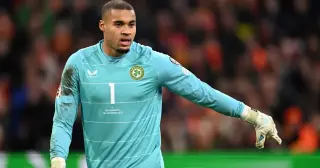 Bazunu Withdraws from Ireland Squad as Team Votes to Play Israel