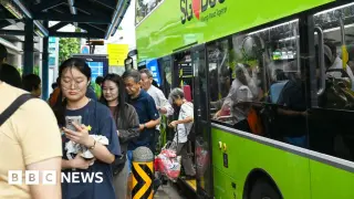 Singapore imposes fines for loud audio and other bus disruptions