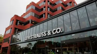 Levi’s Q2 Beat Triggers Higher Guidance and Dividend Boost
