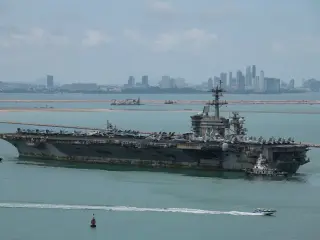 US Carrier Lincoln Takes Rest Stop in Thailand After 9-Month Deployment