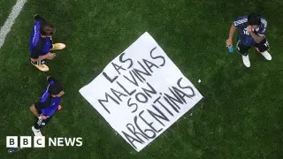 White House backs Argentina players over Falklands banner