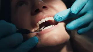 Gum Health Linked to Higher Dementia Risk in 10-Year Japanese Study