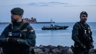 Hantavirus-linked Hondius docks in Tenerife as nations coordinate repatriation