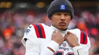Lions add veteran QB Josh Dobbs to back up Goff after Bridgewater exit
