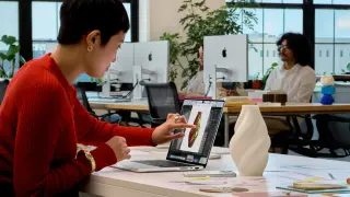 Apple Launches First Touchscreen MacBook Pro with PROLED Display