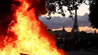 NFL Confirms Paris Game Proceeds Despite Ongoing French Protests