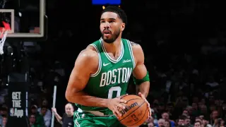 Tatum sidelined for Celtics in Game 7 with knee stiffness