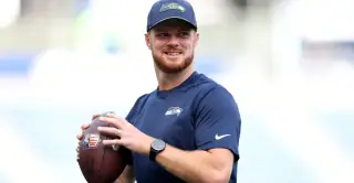 Darnold returns to full practice, but Love's calf injury complicates Seahawks' Week 3 plans