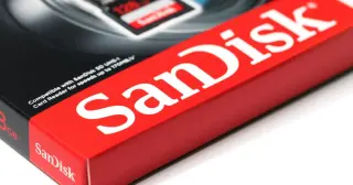 SanDisk Shares Drop 8% Post-Earnings as Valuation Concerns Overshadow Record Results