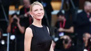 Blanchett Pleads for No-Recording During London Electra/Persona