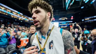 Ball, Bridges deliver in OT Play-In thriller as Hornets top Heat