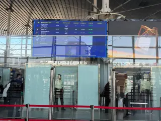 UAE Halts Iranian Flights as US Sanctions Force Regional Aviation Isolation