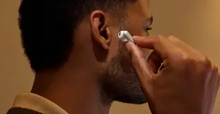 Plaud launches AI Earbuds with onboard transcription and 4G edge processing