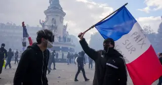 Macron Bans Protests and Blames Ultra-Left as France Braces for Saturday Unrest
