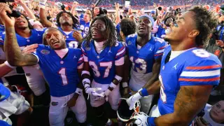 Week 4 College Football: Texas Holds No. 1, Florida Surges, and USC Falls