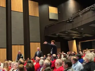 Protester’s Data Center Shout Sparks 'Shut Up' Clash in Final Maine Senate Debate