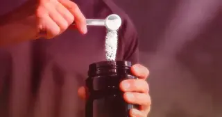 Study Shows Creatine Builds Muscle and Reduces Fat in Older Adults Without Exercise
