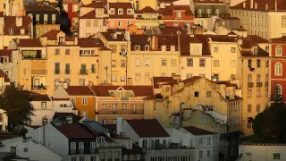 EU Moves to Curb Short-Term Rentals to Free Up Housing in Cities