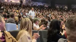 Audience member steps in to play piano, saving Sydney La La Land concert
