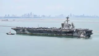 USS Abraham Lincoln reaches Thailand after record 286-day deployment