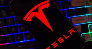 Who Really Owns Tesla Stock as Q1 Earnings Loom