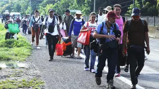 Honduras-led caravan reaches Mexico as DHS warns of zero-tolerance border policy